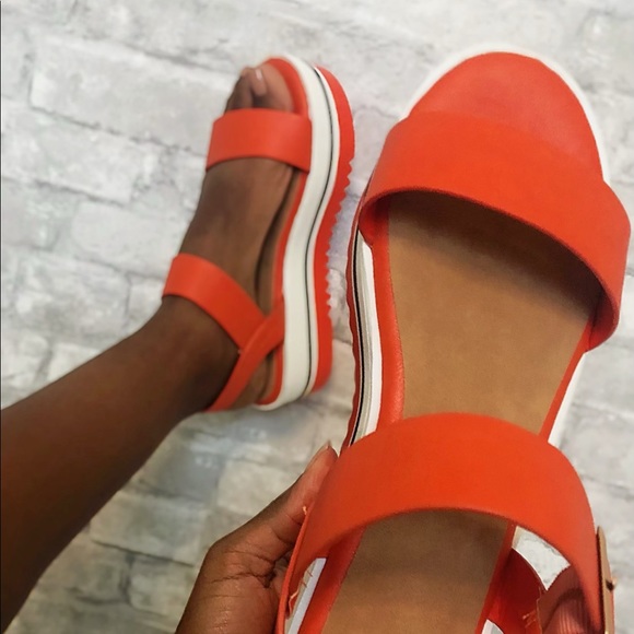 Platform Sandals! - Picture 4 of 4